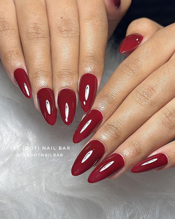Minimalist bridal nails — single colour with clean lines